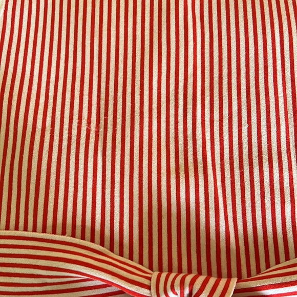 Ann Taylor Striped Red and White Stretch Top - Picture 4 of 6
